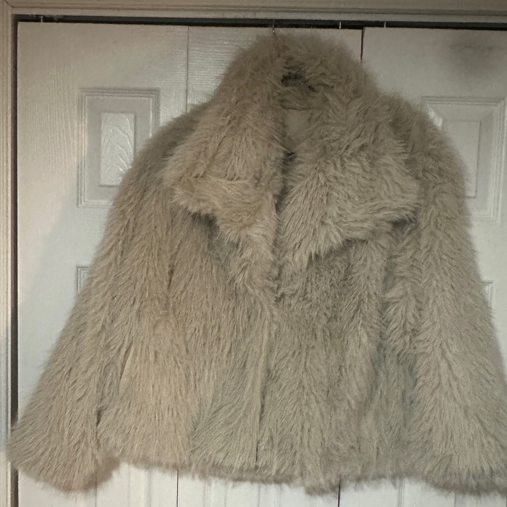 Women's Faux Fur Jacket - Cream